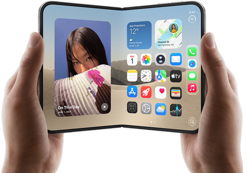 جهاز iPhone Duo، لون أبيض النجوم، يدان تحملان الجهاز في الوضع الأفقي، مفتوح، الشاشة الداخلية تعرض صوراً على الجهة اليسرى، تطبيقات على الجهة اليمنى